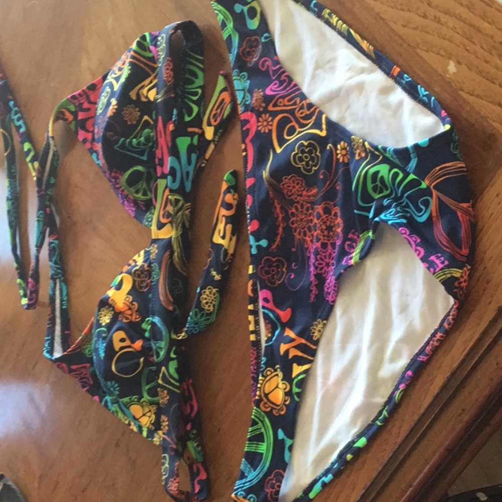 Ingear colorful bikini w/ ties..summer sale